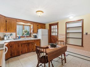 39 Mechanic St, Upton MA 01568