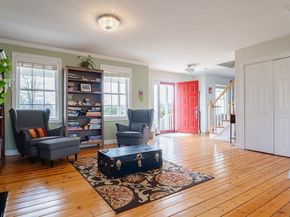 9 White Rd, Mendon MA 01756