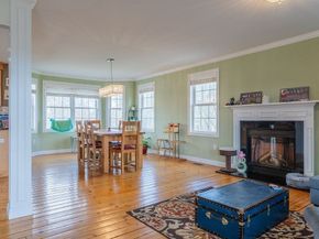 9 White Rd, Mendon MA 01756