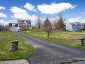 9 White Rd, Mendon MA 01756