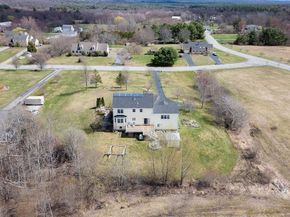9 White Rd, Mendon MA 01756