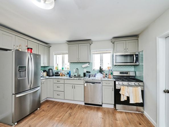 241-243 E St, Boston MA 02127