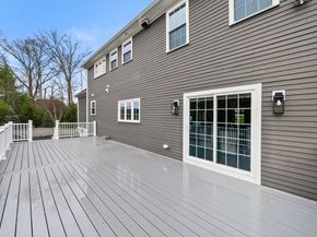 45 Saddleback Ln, Canton MA 02021