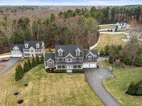 45 Saddleback Ln, Canton MA 02021