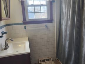 857 South St, Bridgewater MA 02324
