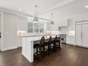 17 Wyndemere Lane, Natick MA 01760