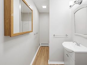 10 Ellsworth St, Worcester MA 01610