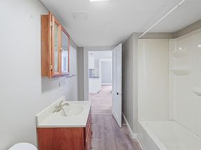 10 Ellsworth St, Worcester MA 01610