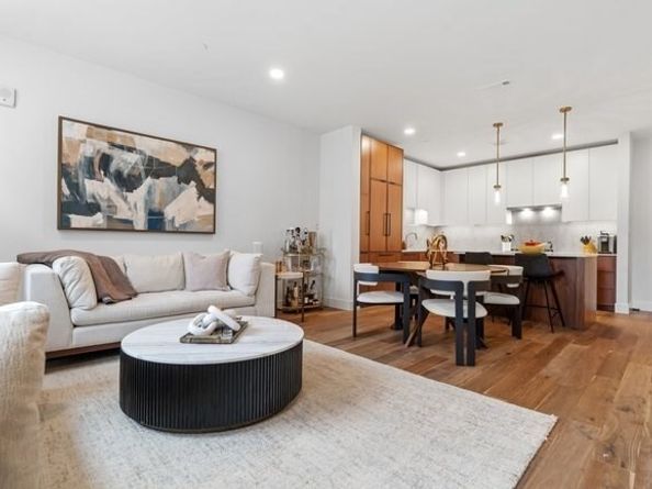 566 Columbus Ave 103, Boston MA 02118