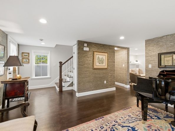 847 Massachusetts Ave, Lexington MA 02420
