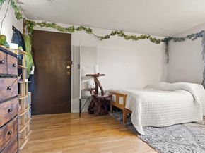 1 Royal Crest Dr 3, Randolph MA 02368