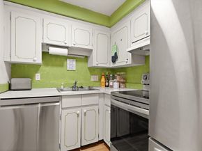 1 Royal Crest Dr 3, Randolph MA 02368