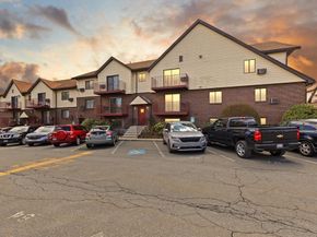 1 Royal Crest Dr 3, Randolph MA 02368