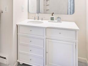 220 Bedford St E6, Bridgewater MA 02324