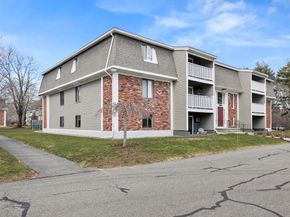 220 Bedford St E6, Bridgewater MA 02324