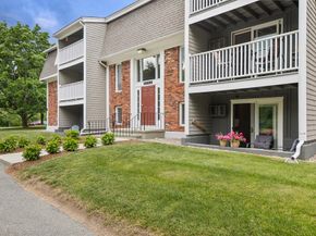 220 Bedford St E6, Bridgewater MA 02324