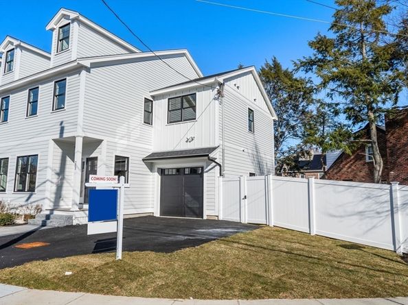 273 Edenfield Ave. 273, Watertown MA 02472