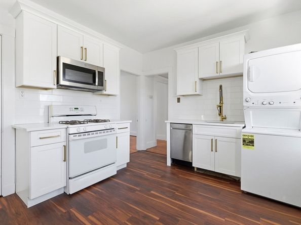 9 Sumner Sq, Boston MA 02125
