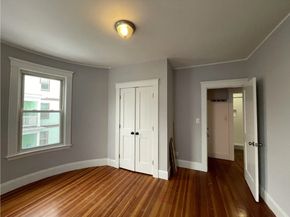 9 Sumner Sq, Boston MA 02125