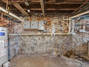 10 Valley Ave, Lynn MA 01902