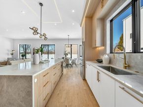 447 Hillside Ave 447, Needham MA 02494