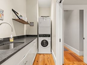 51 High St, Newburyport MA 01950