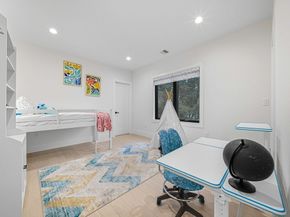 5 Kappius Path, Newton MA 02459