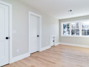79 Speen St, Natick MA 01760