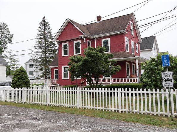 92 Alexander St, Framingham MA 01702