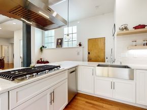 76 Batterymarch St. 5, Boston MA 02110