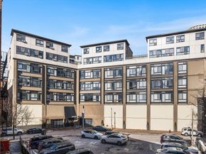 12 Stoneholm St 423, Boston MA 02115