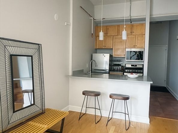 12 Stoneholm St 423, Boston MA 02115