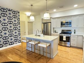 1 Revolution Way 307, Canton MA 02021