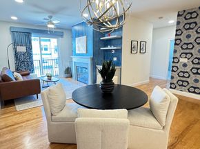 1 Revolution Way 307, Canton MA 02021