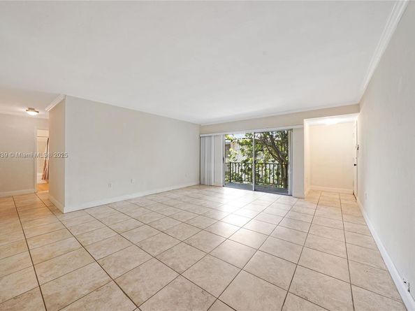 9400 SW 77th Ave K8, Miami FL 33156