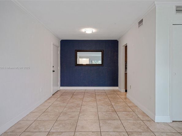 9400 SW 77th Ave K8, Miami FL 33156