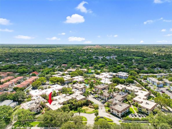 9400 SW 77th Ave K8, Miami FL 33156