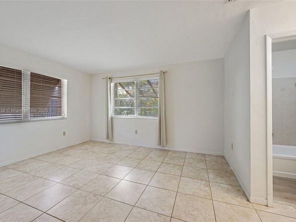 9400 SW 77th Ave K8, Miami FL 33156