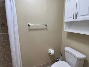 775 Crystal Lake Dr, Deerfield Beach FL 33064