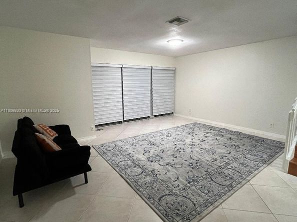 775 Crystal Lake Dr, Deerfield Beach FL 33064