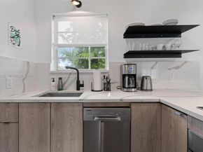541 NE 62nd St 13, Miami FL 33138