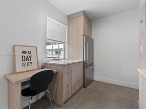541 NE 62nd St 13, Miami FL 33138