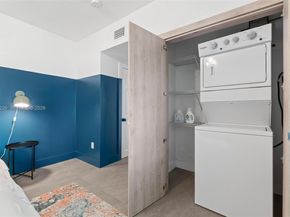 541 NE 62nd St 13, Miami FL 33138
