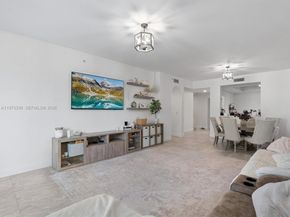 3340 NE 190th St 204, Aventura FL 33180