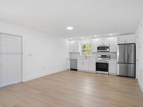 2241 Hope St, Hollywood FL 33020