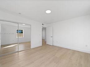 2241 Hope St, Hollywood FL 33020