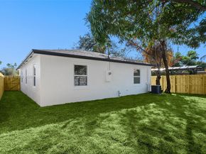 2241 Hope St, Hollywood FL 33020