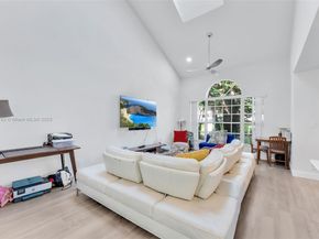 17070 Boca Club Blvd 4, Boca Raton FL 33487