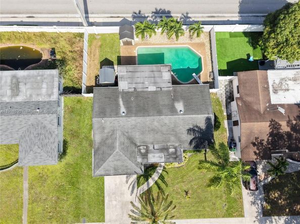 7829 NW 3rd Pl, Margate FL 33063