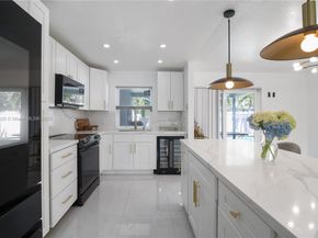 7829 NW 3rd Pl, Margate FL 33063